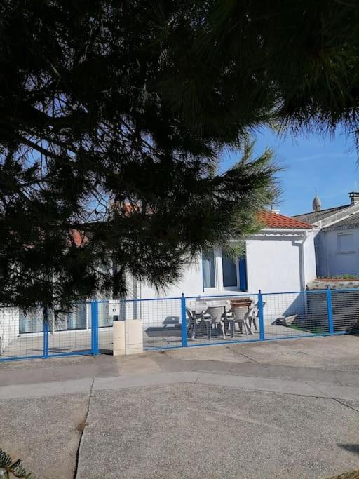 Maison De Pecheur Cour Privee En Centre Ville Saint Gilles Croix de vie Dış mekan fotoğraf